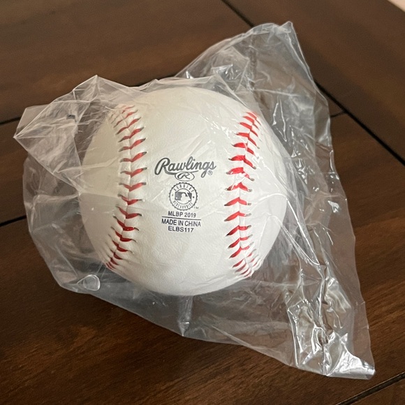 NWT - Los Angeles Angels Rawlings "The Original" Team Logo Baseball - Picture 3 of 4